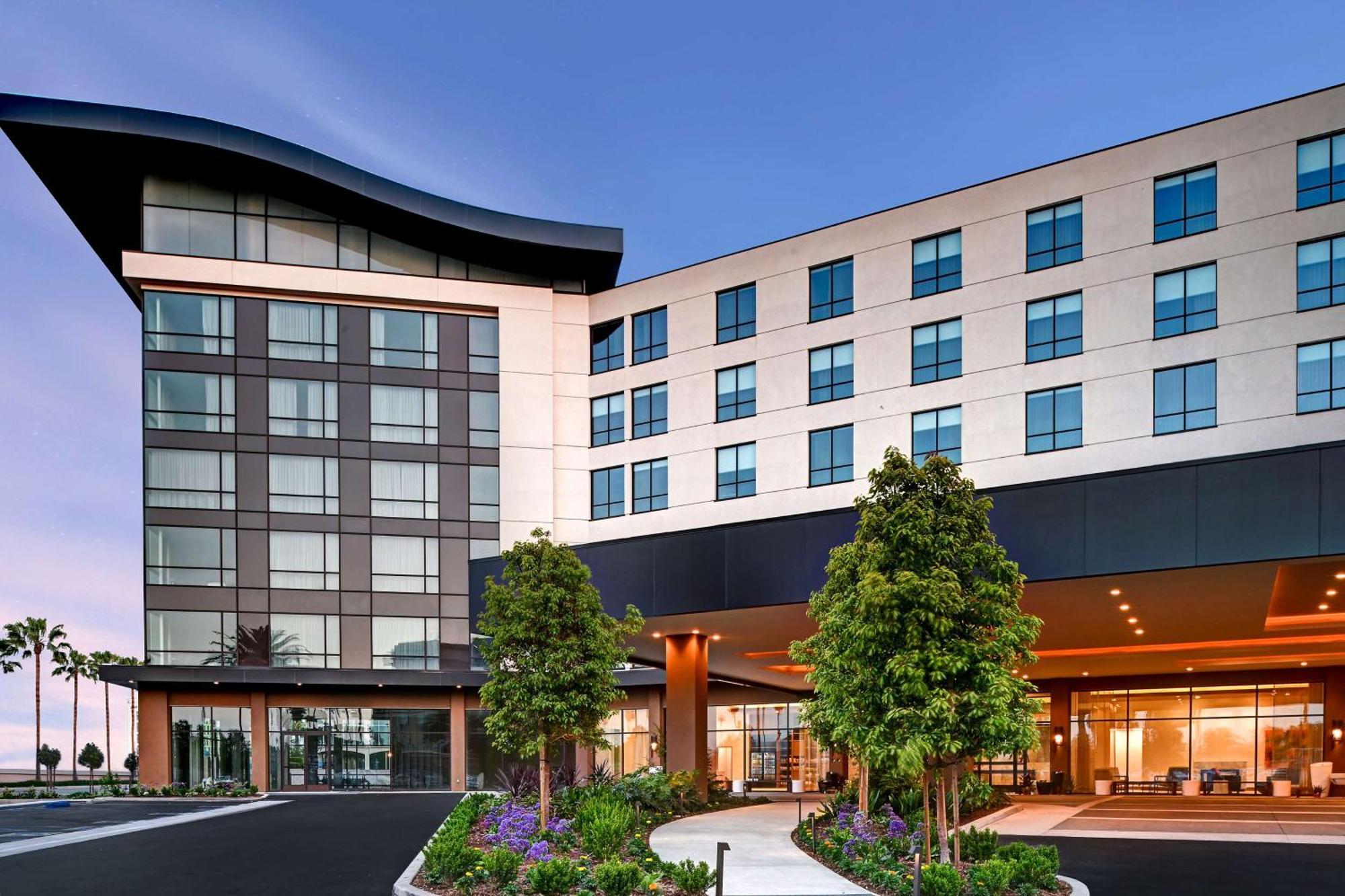 Hilton Garden Inn Anaheim Resort Extérieur photo